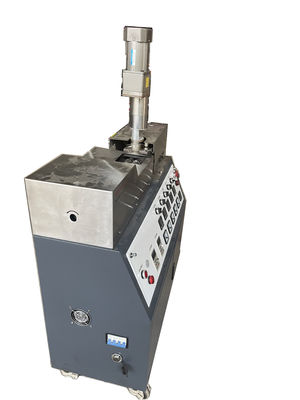 ซื้อ OEM 5 พื้นที่ควบคุมอุณหภูมิ Mini Lab Extruder 1.5 กก. / ชม online manufacture