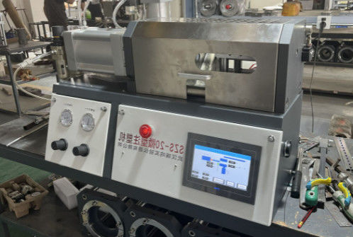 ซื้อ OEM 220V Lab Micro Twin Screw Extruder Two Feeding Port online manufacture