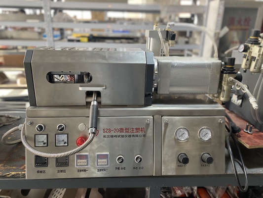 เครื่องฉีดขึ้นรูปขนาดเล็กในห้องปฏิบัติการสำหรับตัวอย่างวัสดุ Spline Plymer