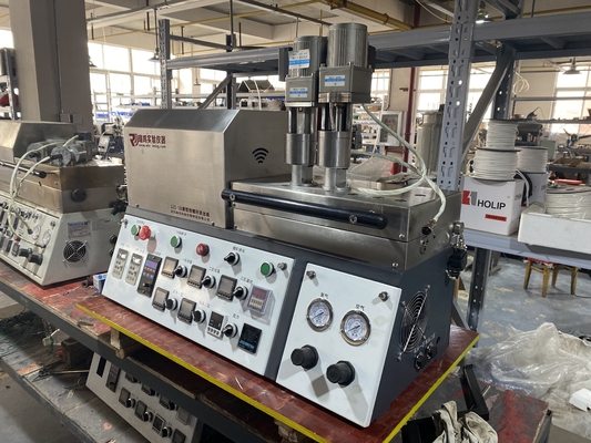 Lab เครื่องอัดรีดสกรูคู่ขนาดเล็ก 15-18g Extrusion
